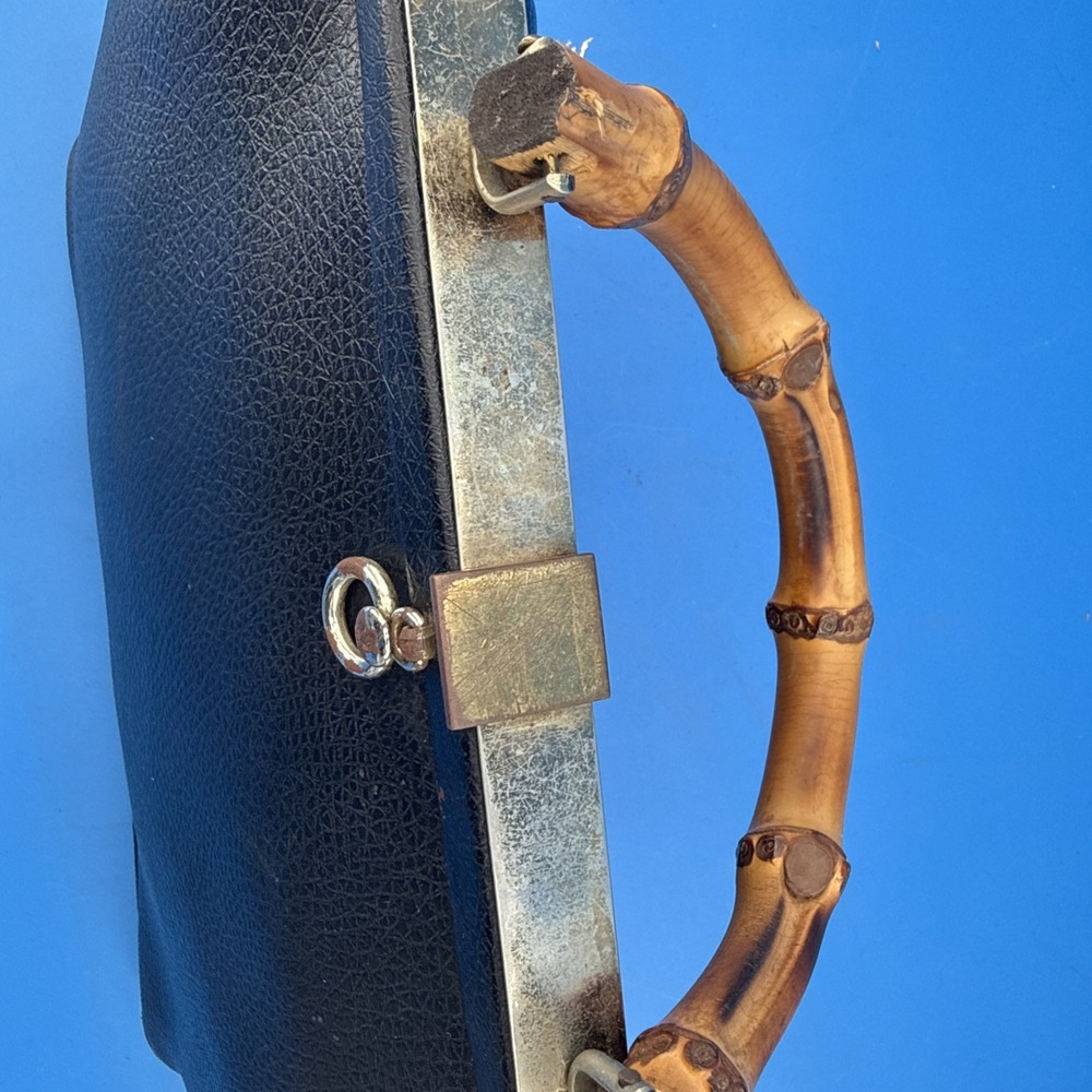 VTG 60s Black Pebbled Top Handle Handbag Bamboo Handle Frame Purse Classic - Picture 8 of 10